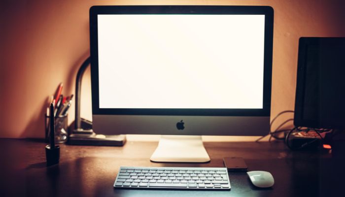 An undated image illustrating a monitor. — Canva