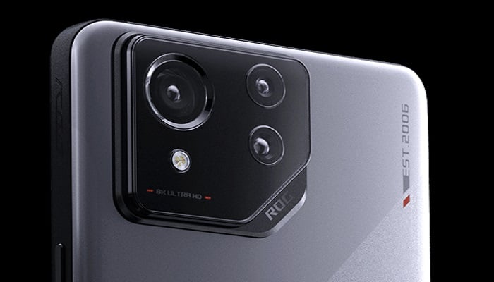 The image shows ASUS Rog 8. — ASUS