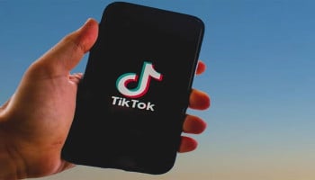 TikTok debuts 'PineDrama' for bite-sized dramas